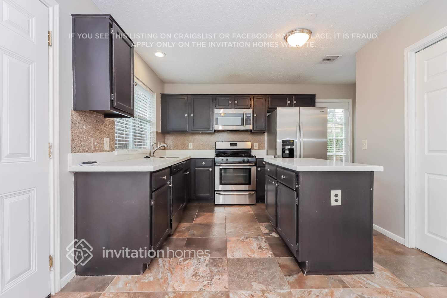 Building Photo - 2010 Dublin Dr