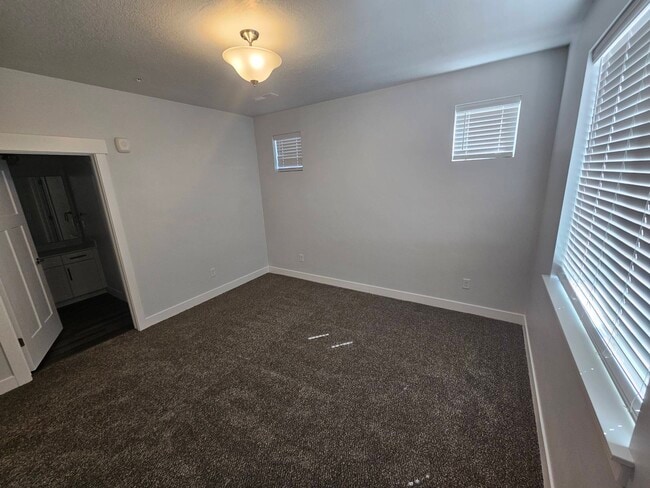 Building Photo - 13526 Maximus Dr