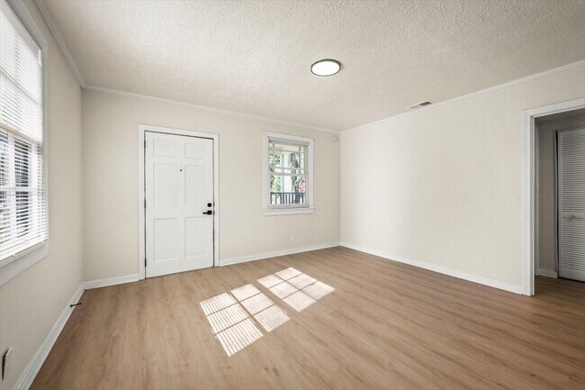 Building Photo - 981 McTyre Ct