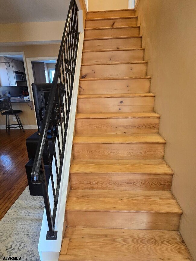 Building Photo - 231 N Wyoming Ave