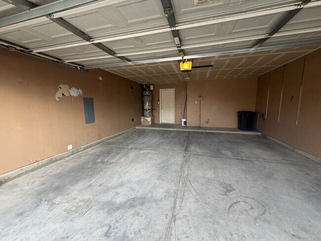Building Photo - Chicoma Way 1832 NW