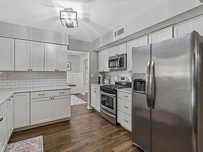 Building Photo - 6776 Copper Ridge Dr