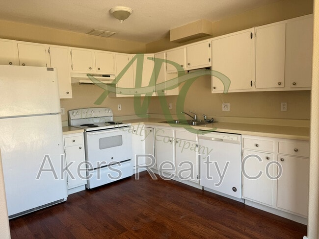 Building Photo - 277 W Coral Dr