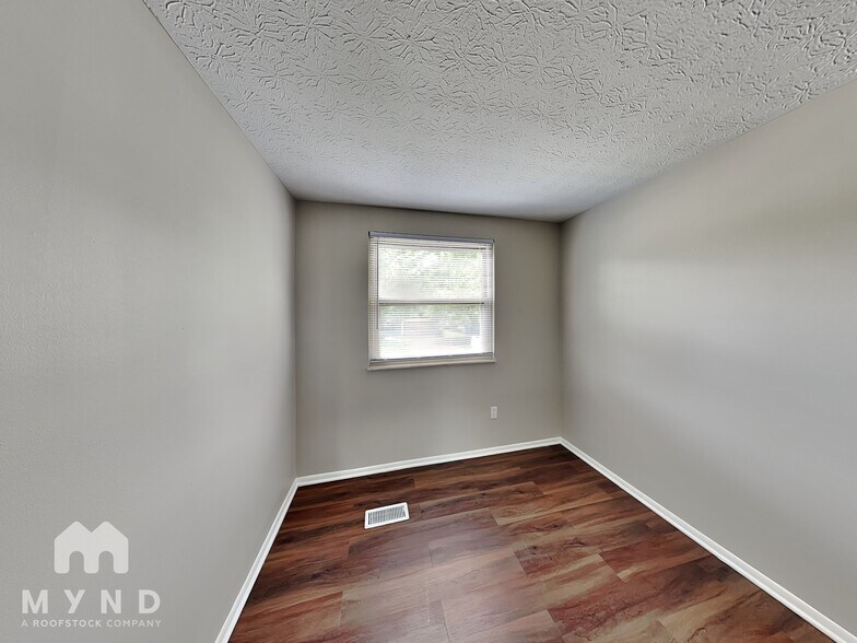 Building Photo - 3033 Rumford Ct