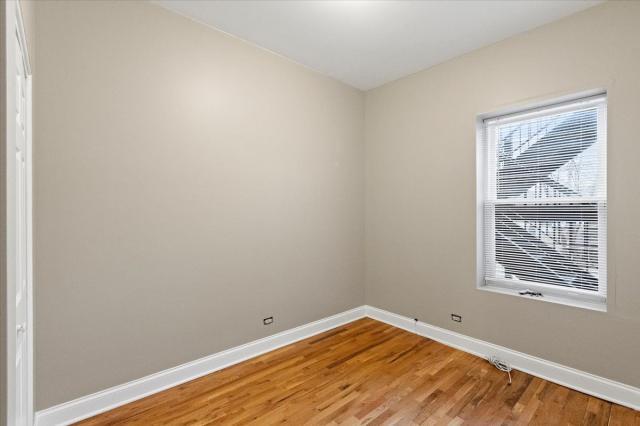 Building Photo - 2 bedroom in Chicago IL 60649