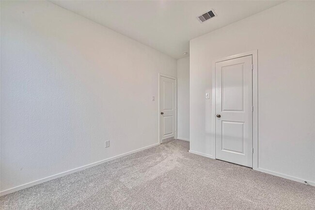 Building Photo - 26415 Virginia Wild Rye Ln