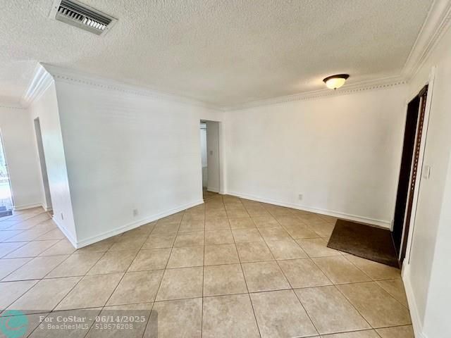 Building Photo - 3720 Coral Hills Dr