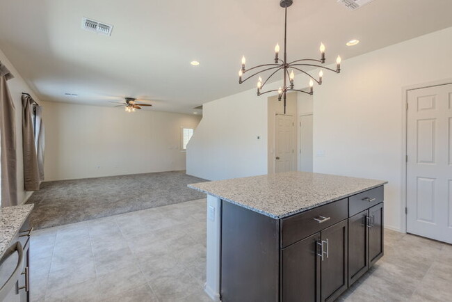 Building Photo - Rancho Sahuarita