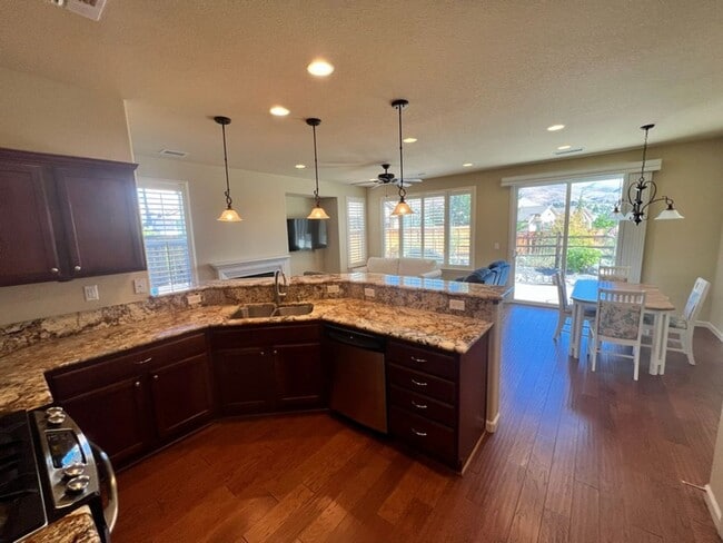 Building Photo - 1180 W Del Webb Pkwy