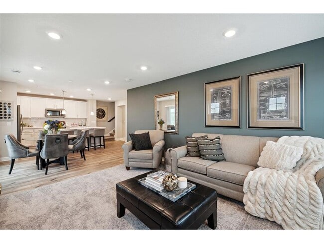 Building Photo - Beautiful 3bed 3bath Lennar smart home for lease in Otsego