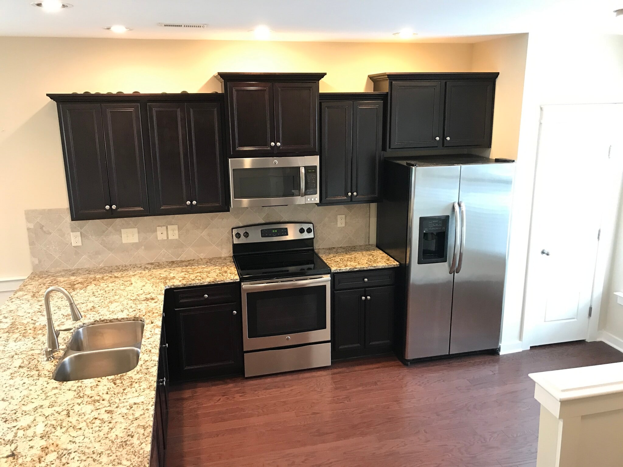 Kitchen - 6417 Swatner Drive