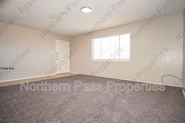 Building Photo - 3530 Hamilton Ave