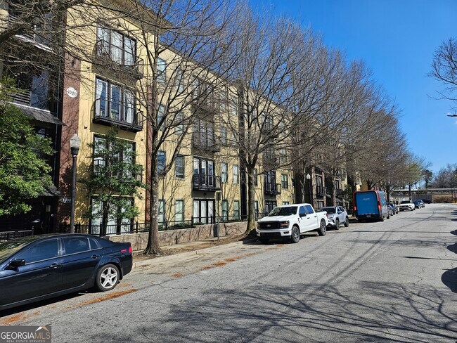 Building Photo - 5300 Peachtree Rd