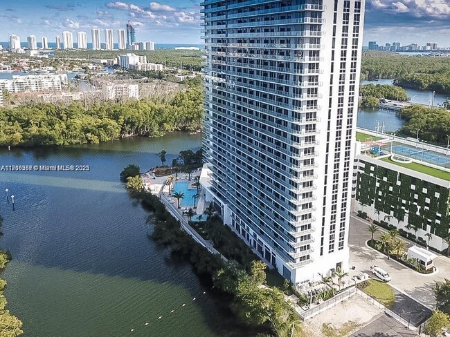 Building Photo - 16385 Biscayne Blvd