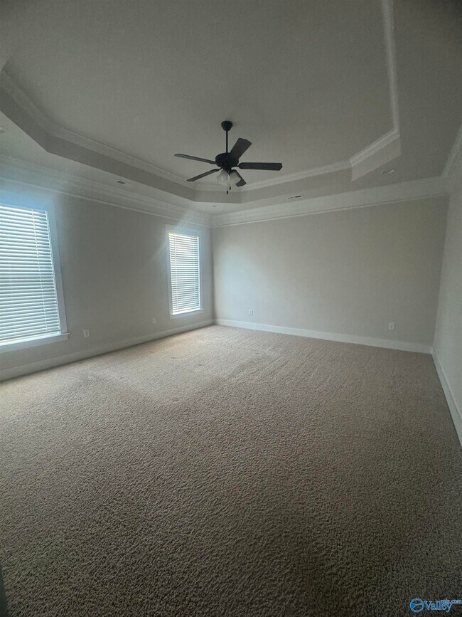 Building Photo - 117 Innocent Trl