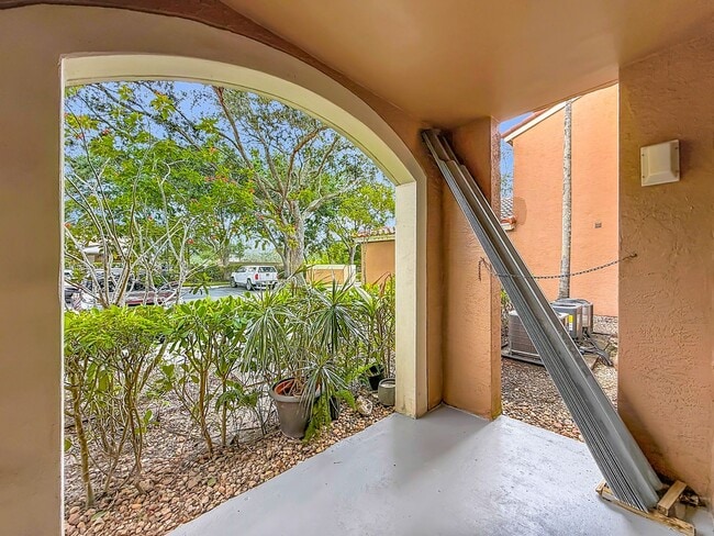 Building Photo - Super Cozy 2 bedroom in Desirable Neighborhood in coconut creek