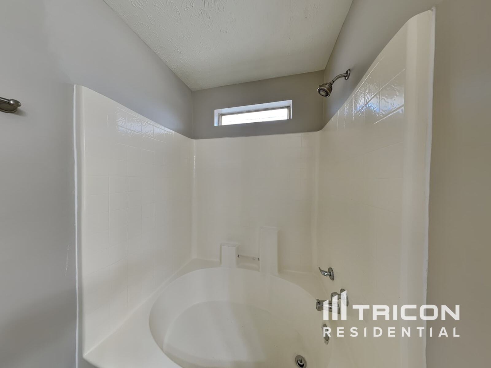 Building Photo - 102 Yocum Dr