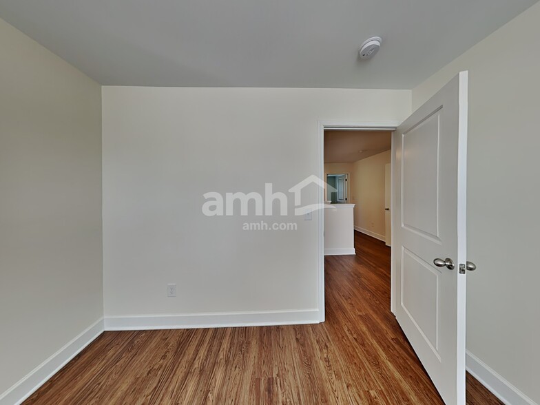 Building Photo - 601 Drema Ct
