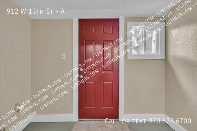 Building Photo - Updated Home near Downtown Pueblo!