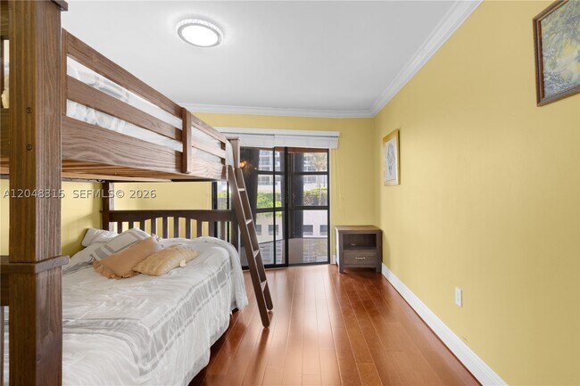 Building Photo - 6423 Collins Ave