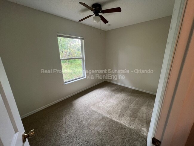 Building Photo - 1740 Whipple Dr