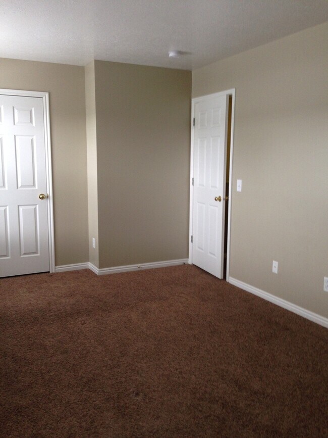 Building Photo - 1204 Torwood Ct