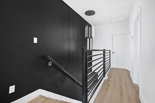 Building Photo - 6726 Dumble St