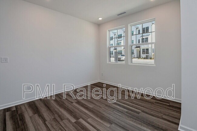 Building Photo - 1515 Crescent Townes Wy