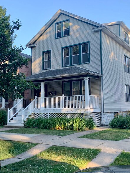 Building Photo - 4823 W Gunnison St