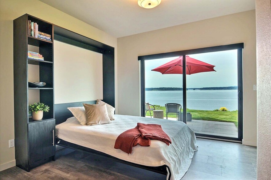 Flex room bed down - 178 Bow Rd