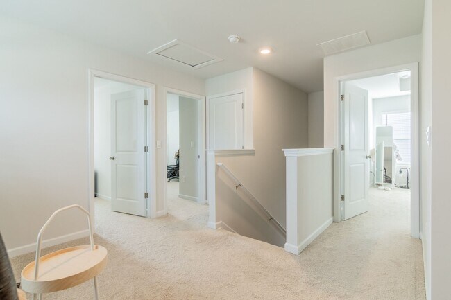 Building Photo - Like New Home in Grovetown