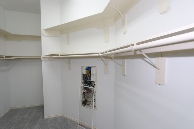 Building Photo - 11031 Anilu Dr