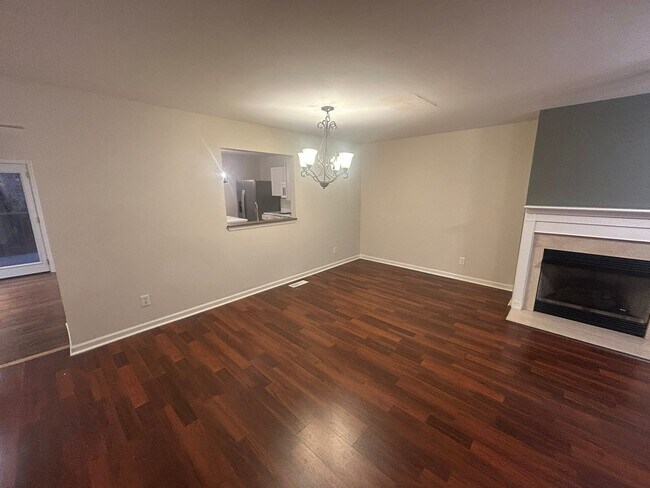 Building Photo - 510 Huntington Ridge Dr