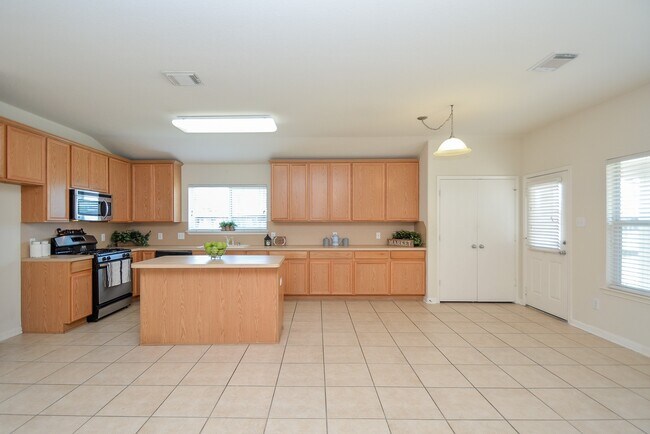 Building Photo - 15318 Marlowe Grove Dr