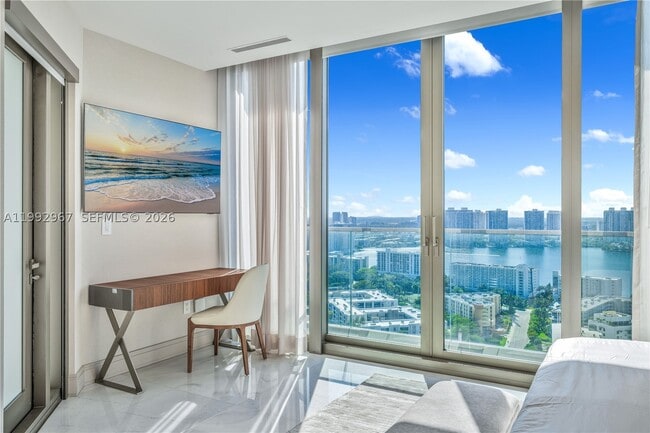 Building Photo - 17901 Collins Ave