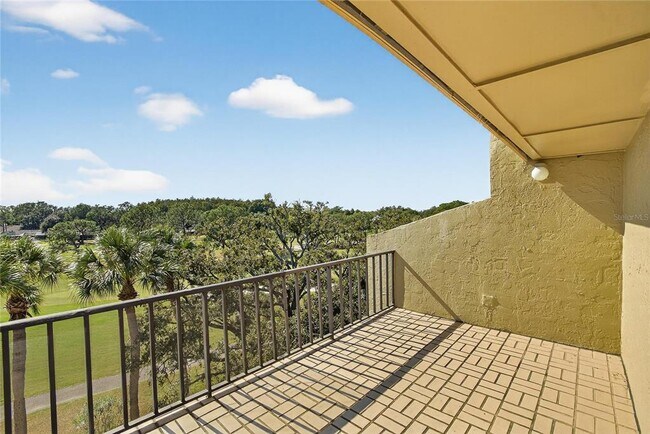 Building Photo - 13618 Greenfield Dr