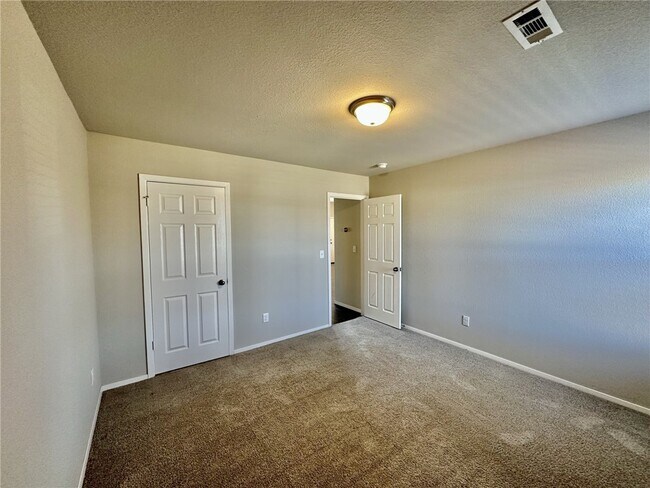 Building Photo - 6206 SW Warrington Rd