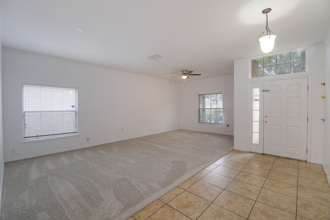 Building Photo - 4306 Hidden Meadow Dr