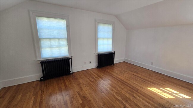 Building Photo - 98 S Hamilton St