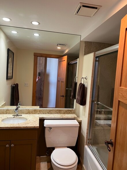 Bathroom - 289 5th St E