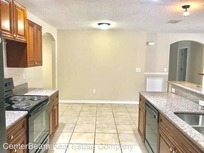 Building Photo - 4 br, 3 bath House - 9054 3rd avenue