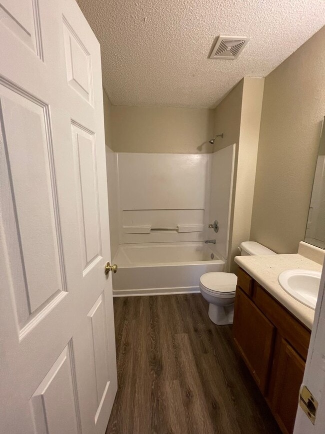 Building Photo - Charming 3-Bedroom Home in Oak Pointe – COMING IN JUNE!!!!!!!!!