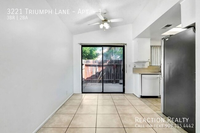 Building Photo - 3221 Triumph Ln