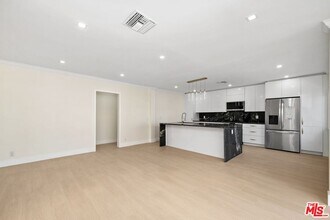 Building Photo - 1223 23rd St