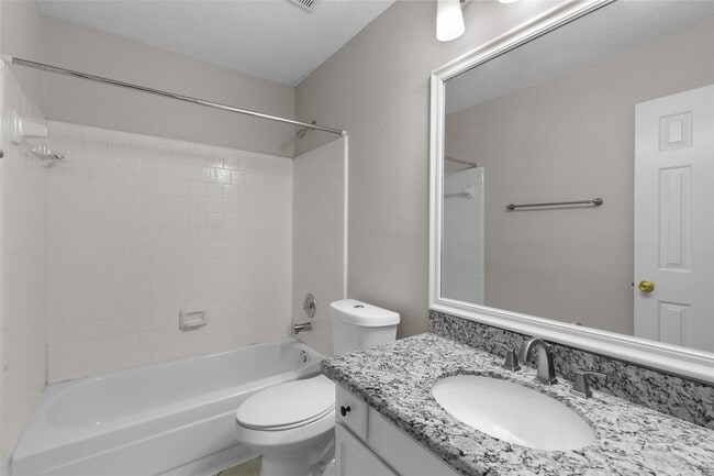 Building Photo - 4009 Spring Forest Dr