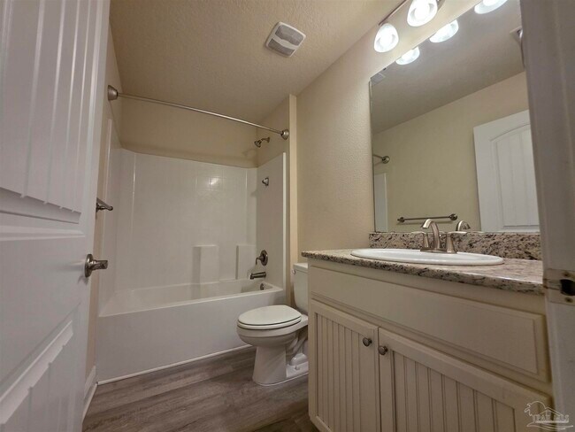 Building Photo - 4411 Fiske St