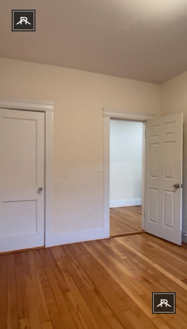 Building Photo - 3 bedroom in Allston MA 02134