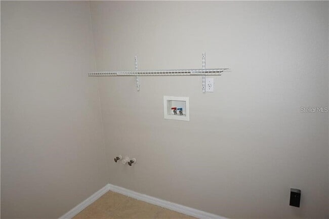 Building Photo - 839 Princeton Dr