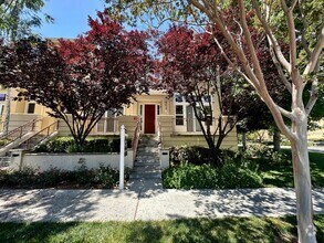 Building Photo - PARKSIDE LUXURY LIVING! CORNER UNIT | MANY...