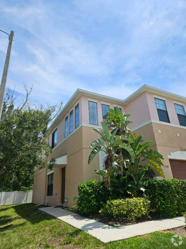 Building Photo - 13104 Logan Captiva Ln